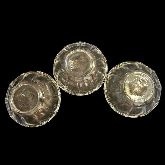 Set of 3 Vintage Clear Pressed Glass Dessert Bowl Scalloped Starburst Base 4.25" - Picture 5 of 5